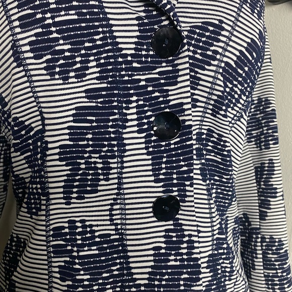 Yest dark blue white horizontal stripes with leaf print button up jacket size 6 - Picture 9 of 11